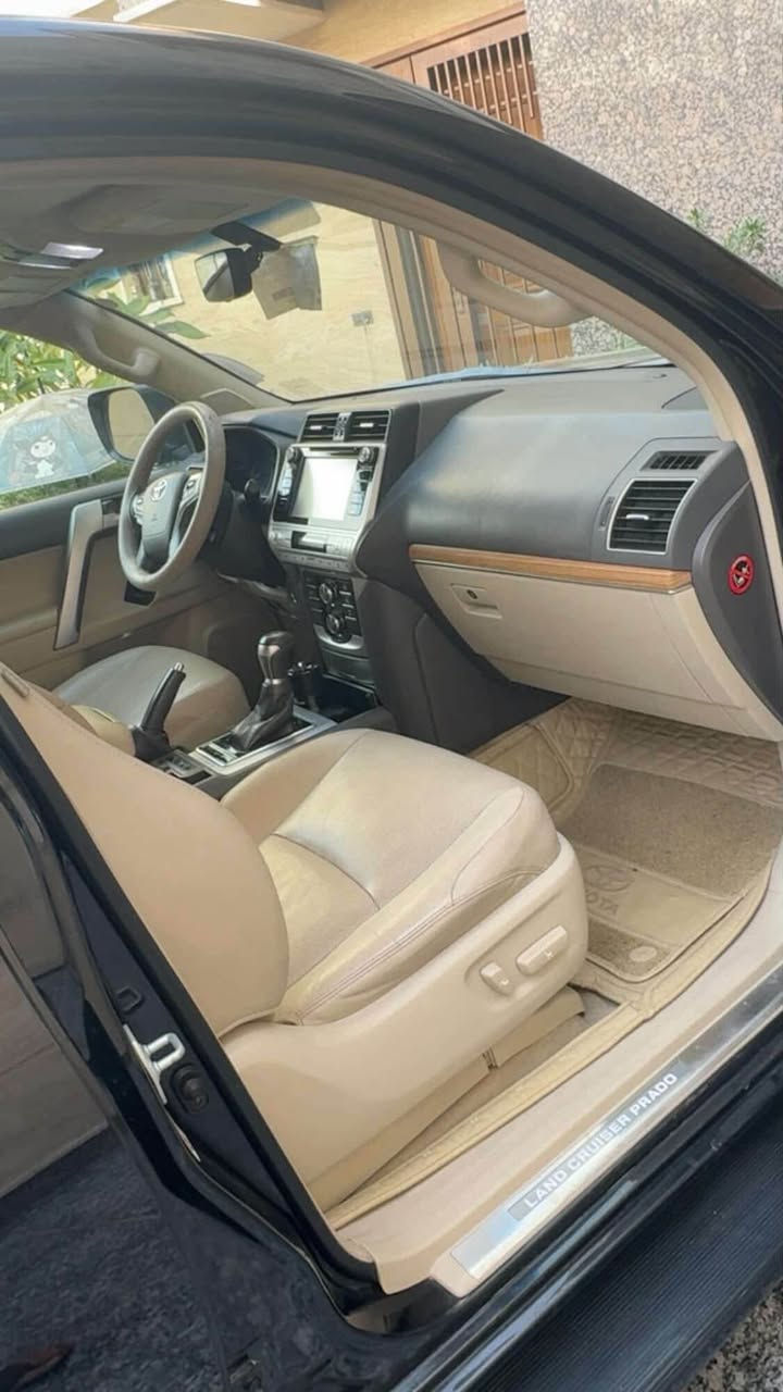 تيوتا برادو موديل 2019 فئة VX مواصفات لكزس ضمان شركة ساز كفالة من الدعامية للدعامية بيهه مكانين بي دي ار  
مواصفات :
بصمة
فتحة
كيجات لكزس
كشنات جلد كهرباء + تبريد كنشات 
 شاشة امامية كبيرة
حساسات امامي خلفي 
تحكم ستيرن جهتين
4كامرات 
لايت زنون + عدسة متحركة 
زراك لايت 
تشغيل عن بعد
ويل كب حجم 19
محرك 6 سلندر 4000 برغي مامفتوح بي على وضع الشركة 
كير على وضع الشركة 
حدادية تخم تاير تبريد كله جديد بشرط ربع ماتصرف عليها 
رقم بغداد باسمي  تحويل ثاني يوم 
السعر
للاستفسار *********** بغداد, العراق
