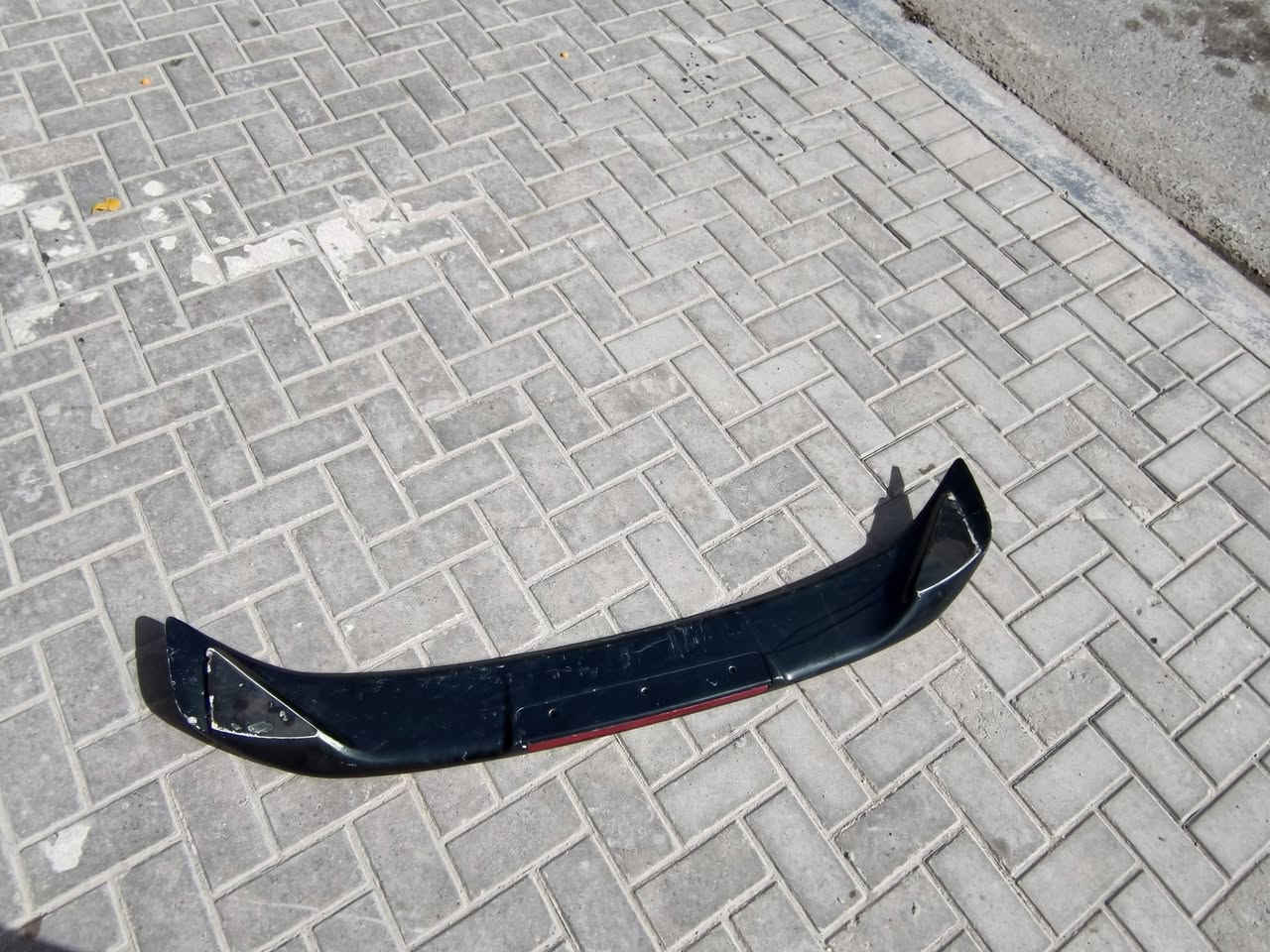 سلام عليكم جناح للبيع مال مارك نفخ السعر ٥٠ المكان بصره القبله ***********
