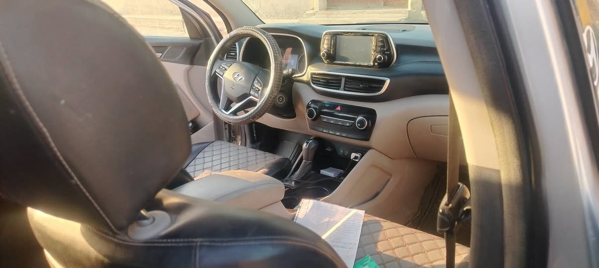 السلام عليكم توسان 2019 أمريكي السياره جاهزه ماشيه ١٠٠ ابيع مصبوغه عام سنويه لل ٣١ بسمي تحويل مباشر للاستفسار ***********
