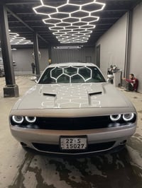 للبيع 🔶 جالنجر 2023 (last call) سلڤر🩶 سيارة ماشية 12,500  كيلو فقط ممش...