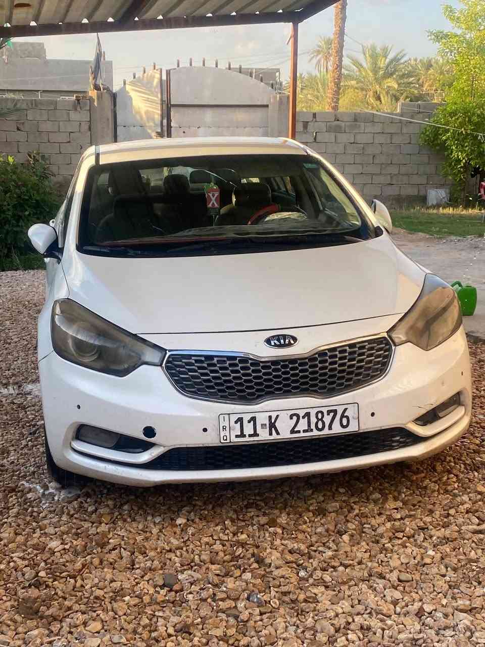 السلام عليكم كيا فورتي للبيع موديل 2014 حادثها جاملغ وبنيد وصبغ حزام بدون ضرر مواصفاتها تحكمات ستيرن وشاشه صغيره وكامره بلاد مكينه وكير خير من الله السياره بأسمائنا تحويل مباشر السعر 92 وبيها مجال للاستفسار اكثر واتساب *********** نصير آل محسن
