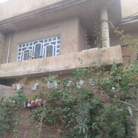 مقابل حي السفير • ١٤٠م • ٣غرف