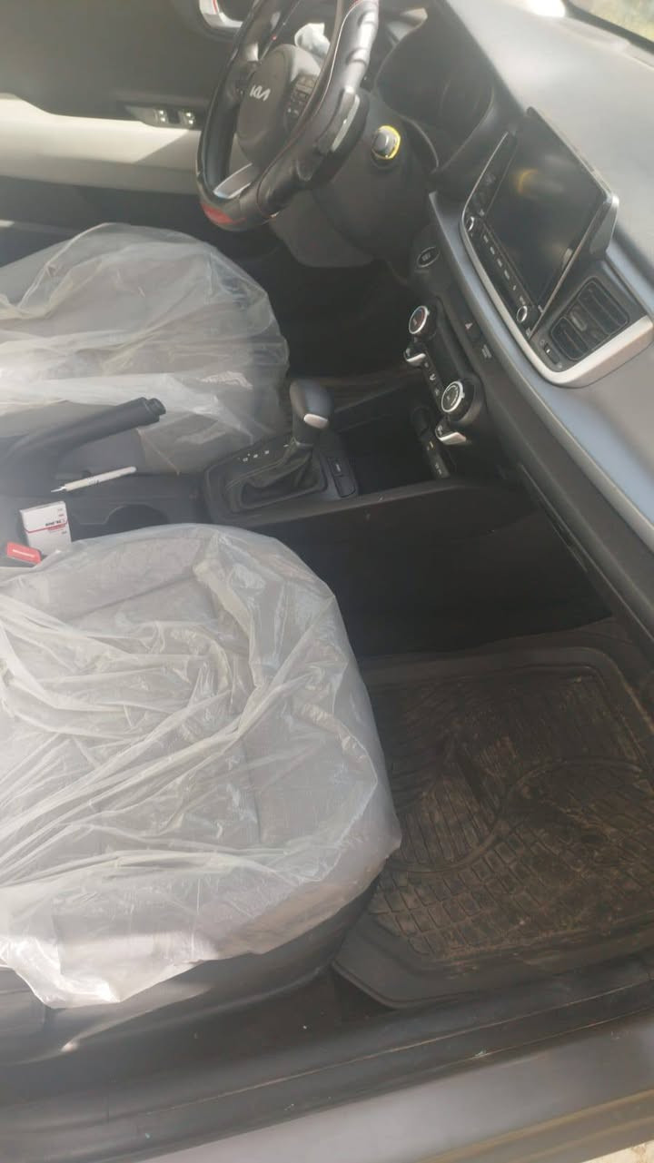 السلام عليكم كيا ريو ٢٠٢٣ موصفاتهه معروفه بصوور  صور حادث مرفقه مرقمه معوقين مثنى مكان السياره ديوانيه قضاء عفك  السعر ١٢٠$ وبيهه مجال بسيط جدا  للاستفسار
‏‪0783 283 2880‬‏
