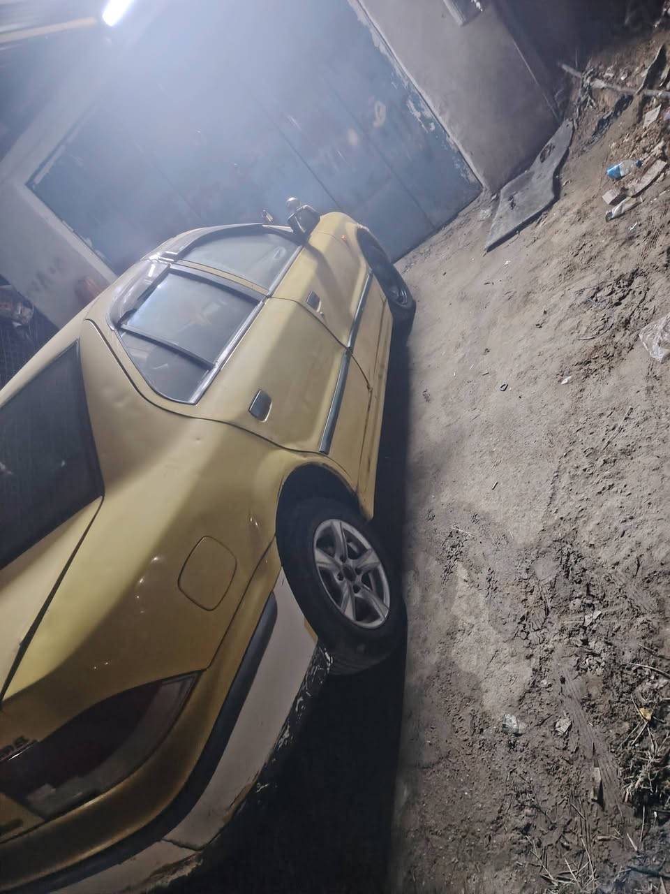 سلام عليكم سمند موديل ٢٠٩ سياره مكينه وكير خير من الله
سياره حلوه وجاهزه عوزه يدات باب
تخم تاير مسجل كهربايات شغله باتري
السعر ١٥ وبيه مجال
غرفه جديده 
راعيه ماوصله سنويه ساقطه بل ٢٠
رقم كربلاء لماني
الاتصال ***********
***********
المكان حله سياحي
