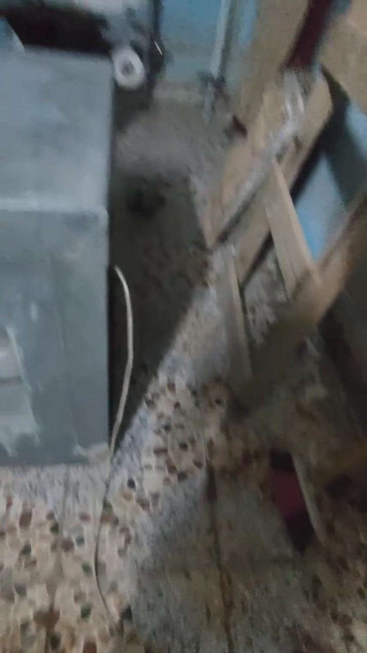 للبيع مبرده موضحه نضافته بالفيديو شغاله سرعته عاليه للهواء  ماطور وسط  جاهزه وياه واتر بم 
للبيع بسعر ٦٥ نجف حي الوفاء


**إذا كنت صاحب هذا الإعلان وتريد حذفه لأي سبب، رجاءا أرسل رسالة إلى الدعم الفني**