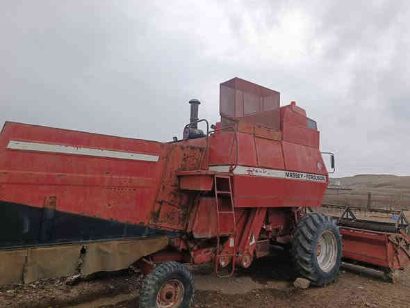 حصاد فورکسن للبیع  موديل 90 كتاب شرکە        
   كير محرك ابشرط  كل جاهزە  نضيف كلش سعر معقول جداا
                                 ڕقم .واتساب (***********)
                                                      .مكان اربیل
