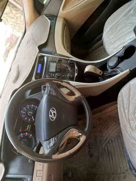 سوناتا موديل 11وارد امريكي تحويل مباشر مكان السيارة جديدة الشط ديالى السونار مرفق بالمنشور ضرر باب تبديل فقط رقم ديالى مكينة 2400جي دي اي السعر 88وبيه مجال ***********
