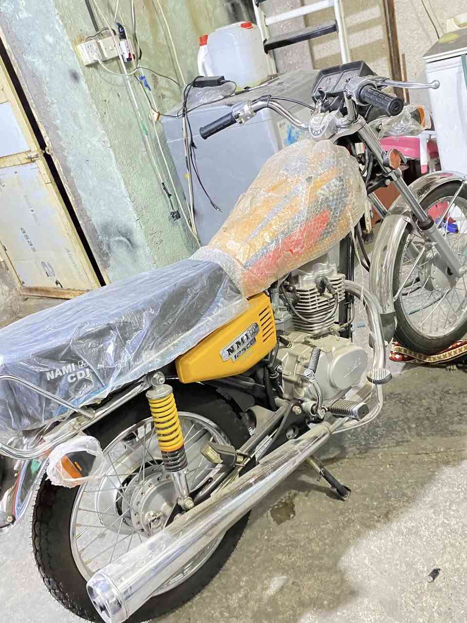 سلام عليكم…. السعر 1600
للبيع نامه اصلي طالعه بنهايه ال ٢٤ صارلها سنه طالعه من معرض مخزنها (ضامها) بعدها جديدت بلاد ورزنه ومابيها اي نقص تاخذها من باب بيتي اوراق اصولي وكامله وماطالع بيه الله شاهد جديده كلش بأسمي الاوراق مكاني( كربلاء ) حي السلام قريب مركز شرطه حي النصر ورقمي *********** تاخذها من باب بيتي ودراجه مامفتوحه جديده وضامها تجي وتشوف نفس البل صور دراجه
