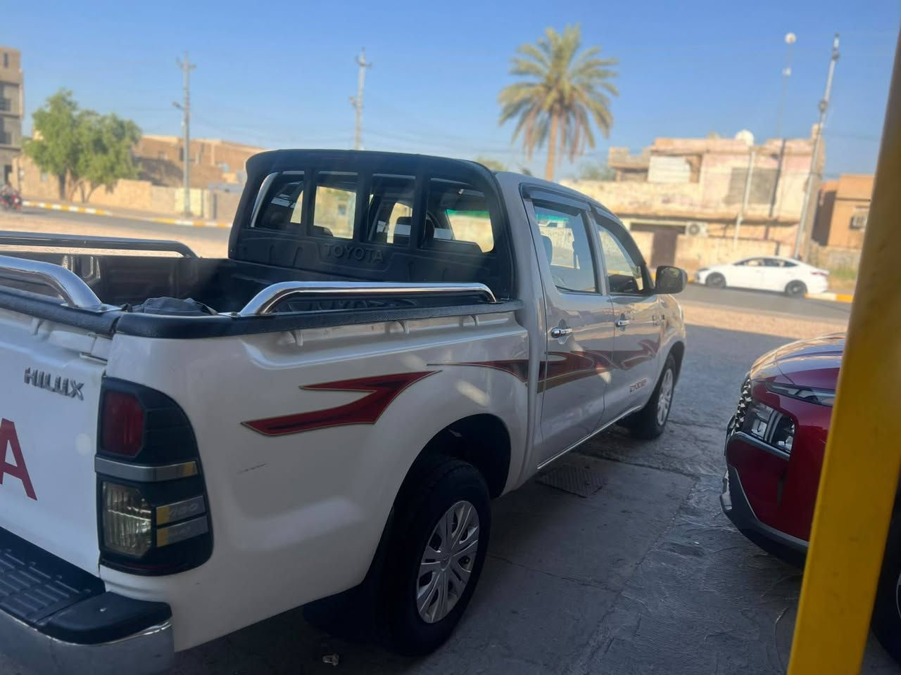 سلام عليكم مكلف بالنشر بيكب تيوتا دبل قماره للبيع موديل 2006 رقم ميسان مميز مشروع وطني شرط تحويل سياره بااسمي كير عادي سياره بيها ضررجاملغ امامي والبدي  سياره معروضه120وبيها مجال بسيط مكان سياره رمادي تاميم للاستفسار اكثر الاتصال عل صاحب سياره ***********
