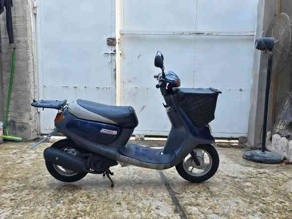 السلام عليكم دراجه ام سله خطين مكينه مامفتوحه بلاديه اكسن مابي صوت دراجه كله شغاله سلف هندر نكره دشبول كيج بانزين اربع اشاير لايت هورن كله شغاله قفل جنطه  تايرات زوج جدد الدراجه كلش حلوه. سعر.  ٤٢٥. وبيه مجال مكاني مسيب.  تصال فقط   ***********
