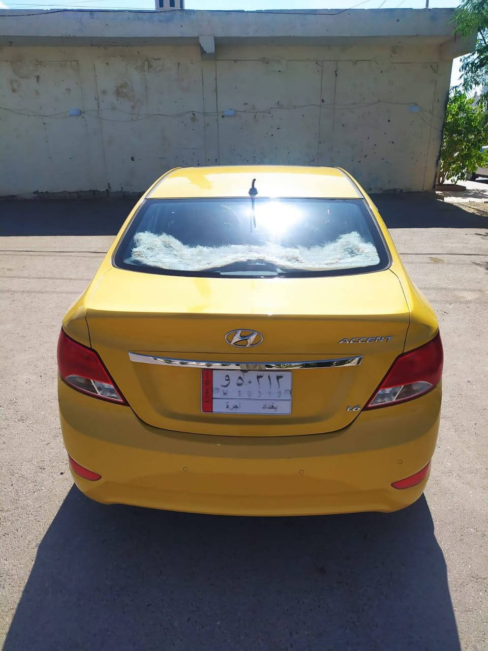 اكسنت 2016 /خليجي  محرك 1600 السيارة بحالة جيد جدا للتواصل *********** .
