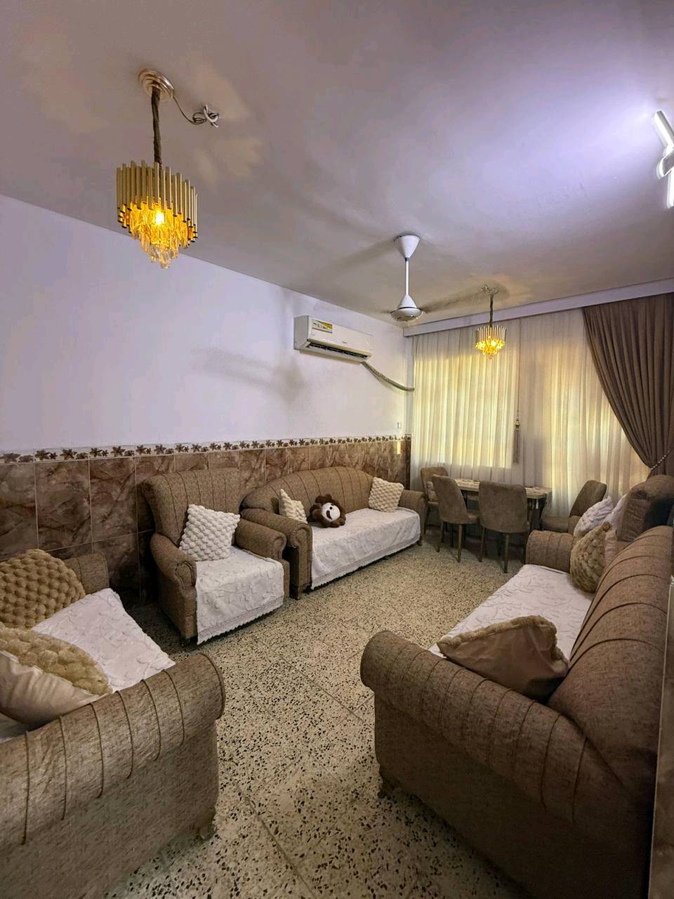 بيت للبيع ١٢٠م طابو صرف مسلح طابقين ومدخلين بيه وغرفتين نوم وكراج كبير منطقة الشعب شارع الصحة فرع علوة السمك زمزم 