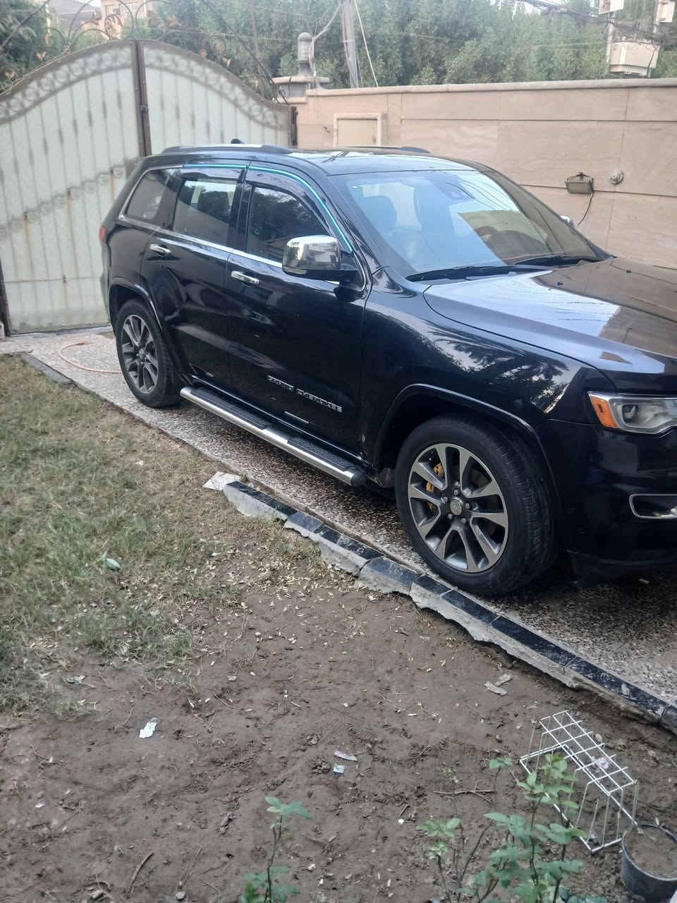 جيب افرلاند بدون حادث فول موصفات للبيع موديل ٢٠١٧ استفسار *********** ٦سلندر مكاني بغداد
