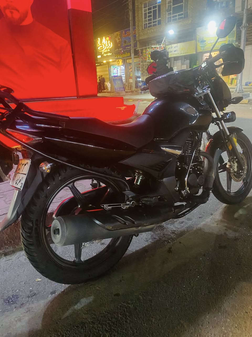 السلام عليكم رمضان كريم وبهذا الشهر الفضيل عدنه دراجه للبيع 
دراجه هوندا سي بي يونكورن honda unicord CB 162cc

مديل 2024 نازلة ب 2025 شهر ال 11

(حساس ستاند /دبل وسطي / حساس اعطال محرك / حساس دهن )
 

(عقل مخصص لبرمجه) (وعقل للدراجه) (حجر بيئة)

(بدون غسل وتلميع)

مرقمه اربيل بأسم الشركه وبيها ضمان من الشركة 

وضمان هورس مان كراج

ماشية 7 الاف دراجه نضيفه بمعنى الكلمه 

كل شهر اديرلها دهن الشركه 4 T  ما ااخرها ابد ع الدهن حتلو مابي شي 

وبانزين محسن فقط اديرلها
والتانكي 13 لتر من عدا الحتياط
التر الواحد يمشيك 50 كيلو متر وحسب مشيك 

الدراجه نوزل مو كابريتر 

الدراجه عليه اضافات 
سيباية تفصال 120الف 
بلاجكترات 60الف 
جنطه مال تانكي 30 الف 
استاند جهاز مع الكامره 30الف
جنطه مال تانكي 30 الف 
مصدات هوائيه ام الاشاير 15الف 

دراجه كاملة مكملة من اصغر شي لاكبر شي بيها

بيها كسر بالكفر مال الماصدا 
وكسر بالجامه مال الماصدا 
وبسبب هاذ الكسر نازل من سعره 100 الف 

بالمناسبه الدراجه سعرها بالشركه ب 4 مليون و445 الف

سعرها مناسب والشراي بي خير اويدلل
للتواصل فقط واتساب 
***********
