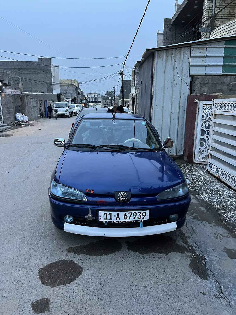 سلام عليكم اعادة النشر بسبب الوعود الكاذبة بيجو 306 موديل 2001 رقم بغداد انكليزي جديد هزه جديده محرك وكير خير من الله دوشمة جديده تخم تاير ويل صدر نضيف مكاني بغداد 
***********
***********
