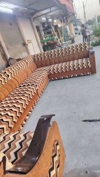 ديوان للبيع نضيف جدا سعر 200 الاتصال 07515179129 الاتصال 07768936634