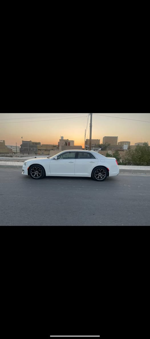 السلام عليكم اوباما للبيع موديل2016
مرمز 2022..
رقم ميسان دولي باسمي.. 
مكينه 3600..
دواخل جلد بيجي.. 
ويل ٢٠تخم تاير حداديه خير من الله.. 
حادث جاملغ وبنيد و 3قطع كلير. . 
صور الحادث مرفقه بل المنشور 
السعر 174وبيها مجال الطيبين.. 
مامشتغله خط استخدام شخصي.. 
مكان السياره ناصرية قضاء الفهود.. 
للاستفسار أكثر ع الرقم.. 
***********..
***********..واتساب
