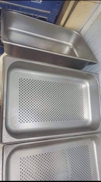 غراض مطعم للبيع نظيفة  كما موضح في الصور مكاني بغداد /تاجي (شركة الصمو...