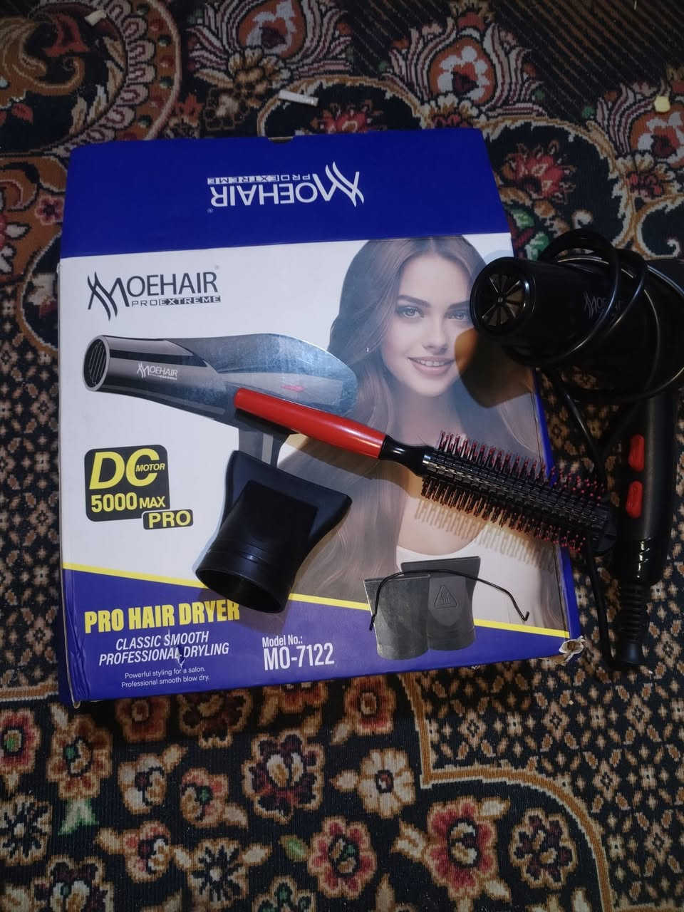 سلام عليكم شسوار جديد بلكارتون ويا ملحقاته سعره ب٢٠
قفله من الاخير ١٥ بدون مداهر تجي شوفه ينطي حار وبارد
مكاني الزبير الجاهزه
التواصل ***********
