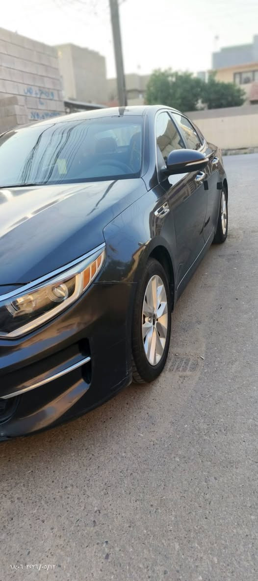اوبتما
محرك 2400 GDI 
كير AT المرغوب 
شرط المكينه و الكير 
ماشيه ٧٠ الف حقيقي شرط عالفحص 
وارد. ضررها جاملغ وبوند قطعتين فقط 
السياره كلها وضع شركه فول مواصفات عده البصمه 
 كامره دواره اصليه مالها شاشتها اصليه شركه تحكمات ستيرن كروز سرعه كير أوتو وعادي .  شرط بدون أي تقحيل هاي لمعتها وما مبولشه شرط 
طخم تاير جديد صدر امامي خلفي جديد كص ترايك وين ما تريد السياره طبه 
شرط الوكالة أو التحويل إني الشرعي مالها 
***********  بي واتس 
السعر مناسب 125 
موصل حي الميثاق
