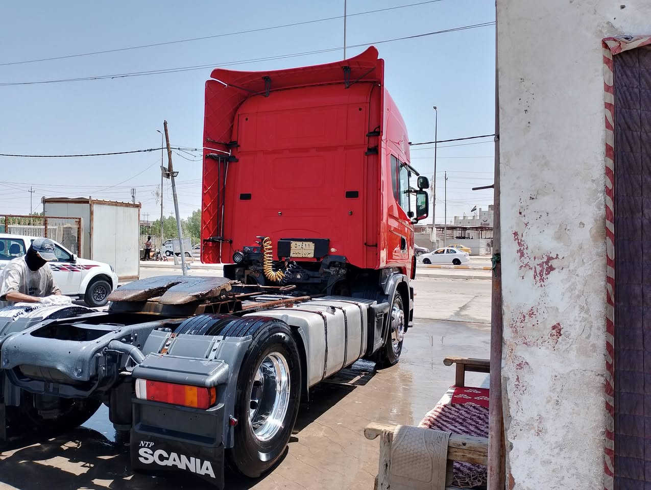 للبيع اسكانيه 2004 محرك 420 كير 900 مربوطه ،جادر كبس ، رقم سليمانيه بيهة ،وكاله، سياره جاهزة  عله البلاد ماملعوب بيهة  تنباع بدون الويل الاكروم ...
للاستفسار: عله الرقم وبي واتساب : ***********
