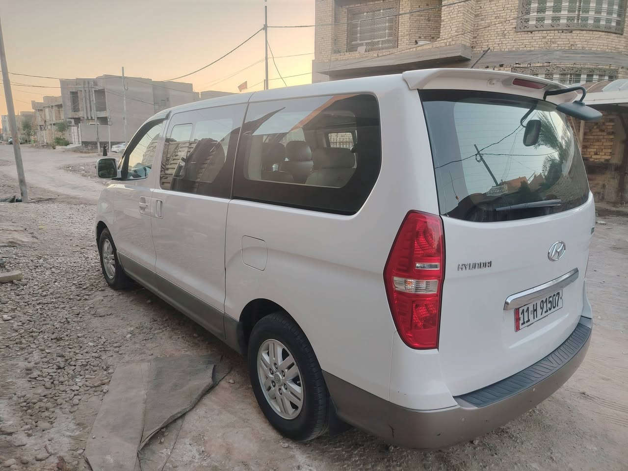 من رخصة مدير الكروب ستاركس مفتوح موديل ١٨ رقم بغداد محرك على شرط منظومة تبريد جديده تخم تاير حداديه مكفوله كفاله ماعده بارده مظحه بل صوره ***********
