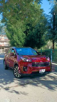 كيا سبورتج 2018 ( خـليـجـي ) ماشيه 120  السيارة مكفولة من الصبغ والتبد...