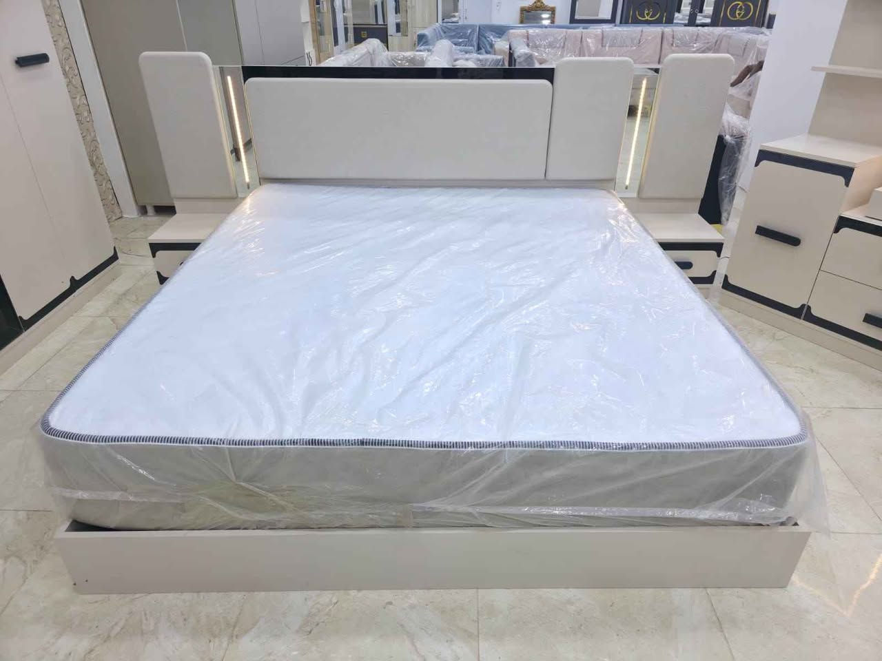 🛏 غرفة نوم 5 قطع جديدة بالكرتون

🚪 كنتور 6 أبواب جام شفاف
 ✔️ إنارة داخلية مميزة
 ✔️ دروج + جكامج واسعة لتنظيم مثالي
🛏 سرير مريح بتصميم عصري
💄 ميز تواليت أنيق مع مراية مضيئة
🗄 كومدينة عملية
💥 السعر النهائي: 475 دولار فقط
📍 معرض جودي للأثاث – دهوك
📞 اتصل الآن: 0750767697
-----------------
#معرض_جودي_بدهوك 
🪑 أثاث تركي فاخر
غرف نوم – غرف جلوس – غرف شباب – طاولات – كنتور – أسفنج عالي الجودة
✅ عروض مميزة وأسعار تنافسية
📌 ناونیشان:
⛔مالطا خاری-فرعی ئکی به ری سیناعی- به مبه ری مه دره سه (مالتاژئری)
📌 العنوان:
دهوك – مالطا القديم – أول فرع قبل صناعة تصليح السيارات – مقابل مدرسة الابتدائية
(قريب من مطعم مالطا – كونديه مالطا – خارنگه ها مالتا)
#دهوكا_رنكين #موصل #غرفة_نوم #اثاث_منزلي زاخو دهوك, العراق


**إذا كنت صاحب هذا الإعلان وتريد حذفه لأي سبب، رجاءا أرسل رسالة إلى الدعم الفني**