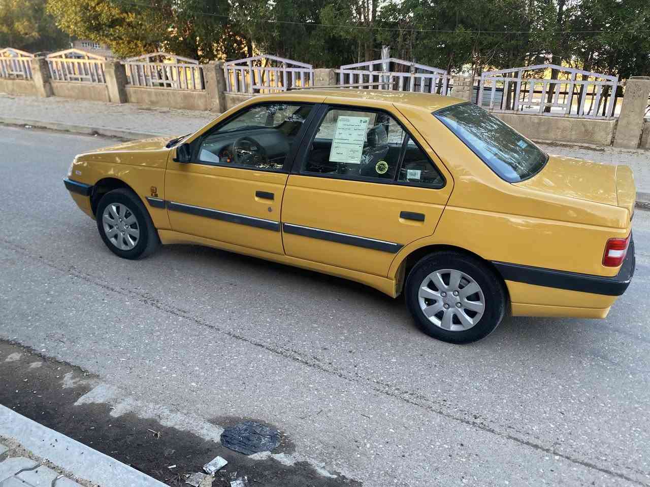 سلام عليكم بيجو لميس ٢٠١٥كفاله عامه مصفره هيىه وغرامات مكينه وكير مكفولات بسمي سياره فقط هلالات معمره سعر ٤٧وبي مجال بسيط مكاني بغداد  رقم الهاتف ***********
