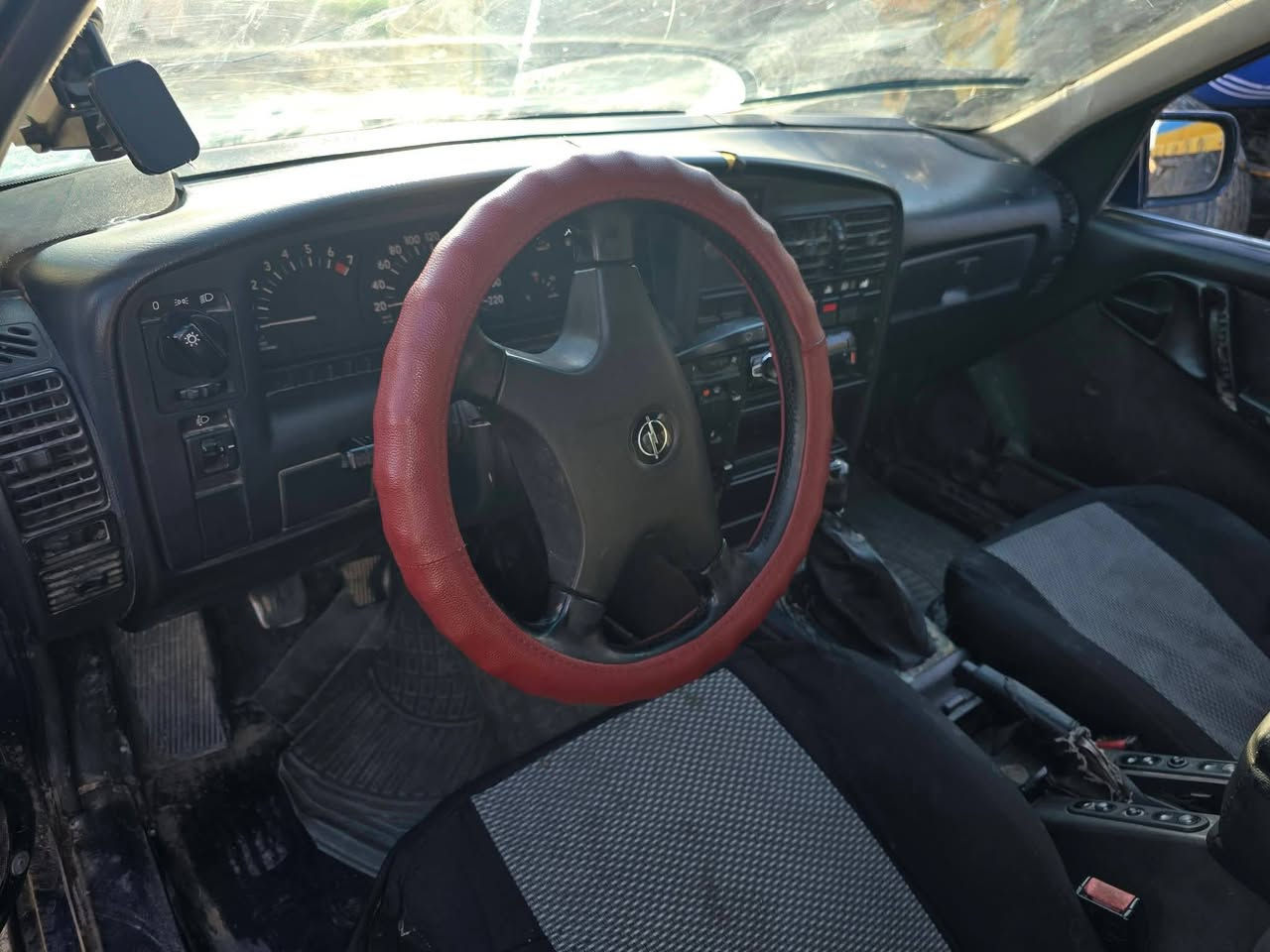 السلام عليكم  اوبل اوميكه ستيشن للبيع موديل 92 السعر ٢٧ وبيه مجال للاستفسار***********
