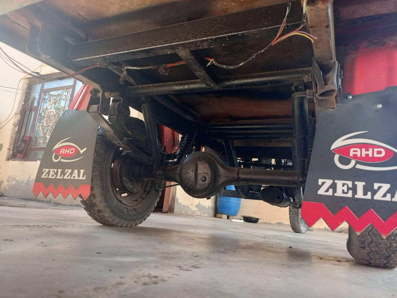 السلام عليكم ستوته البيع موديل 14 شاصي وركبه مكفوله كهربائية جاهز اورق اصوليه  مليون و100 وبيها مجال  
  واسط العزيزيه ***********
