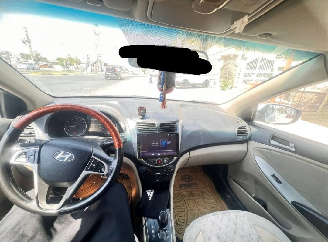 سلام عليكم سياره اكسنت موديل 15 خليجيه رقم بغداد 1600حجم مكينه  سعر سياره 95وبيه مجال بكاني بغداد رقم الهاتف *********** مواجد واساب24ساعه
