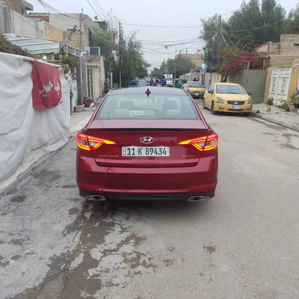 سوناتا 2015
بيها اربع قطع والقمارة بيها جراد بالقمارة
داخل بيجي ومطعم بصاج بلاد
كشنات الامامية كهربائية
كل كشناتاها هيترات وجلد بلاد
بردة بيبان خلفية بلاد
سيارة عليها ادامة عامه كامله من تبريد وحداديةصدر وقوايش كله جديد وتخم تاير
محرك 2400gdi 
بجم سبورت
 ولايتات زنون بلاد 
وكشافات لد
وبكلايت لد المقطع مربعات
شاشة وسط 
وكاميرا دوارة
ورادار 
ومودات سرعة 
وبصمة تشغيل وابواب
بأسمي السنوية والسعر 128 وبيها مجال للشراي
*********** بغداد, العراق
