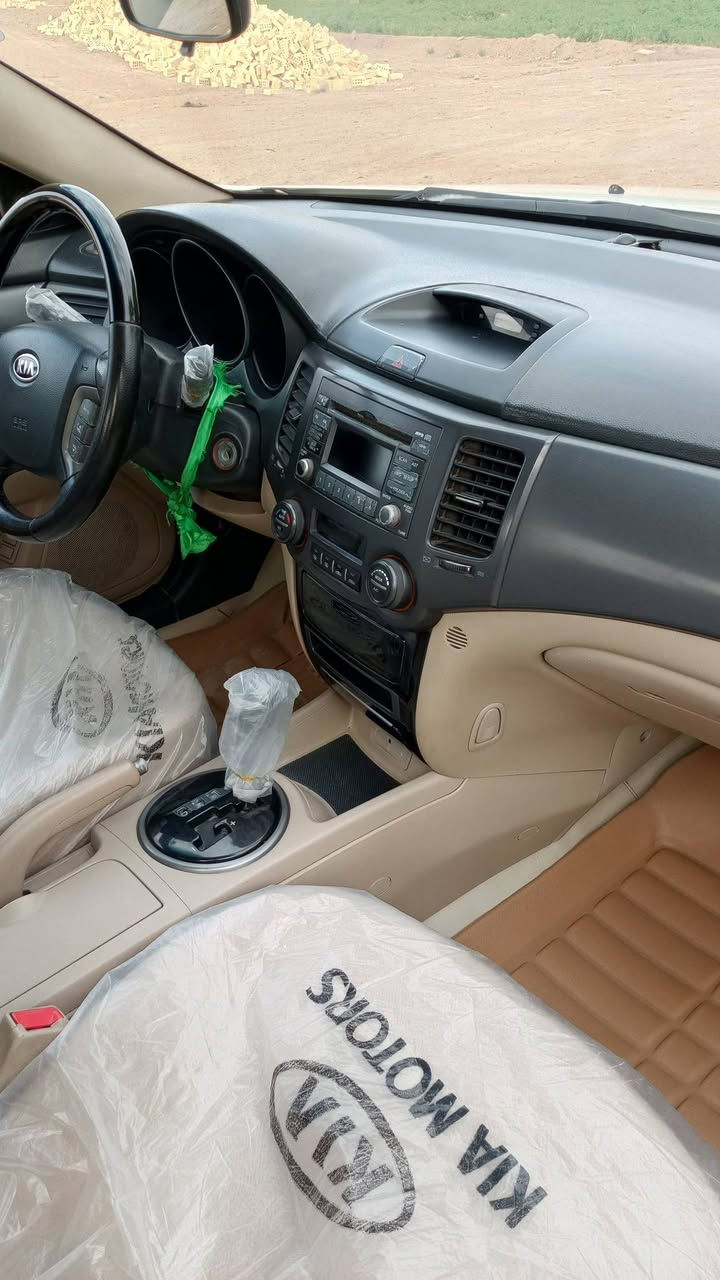 البيع اوبتما 2009 مكفوله وشرط التحويل 
شرط مكينه و كير خير من الله  
العنوان بابل حصوه ***********
