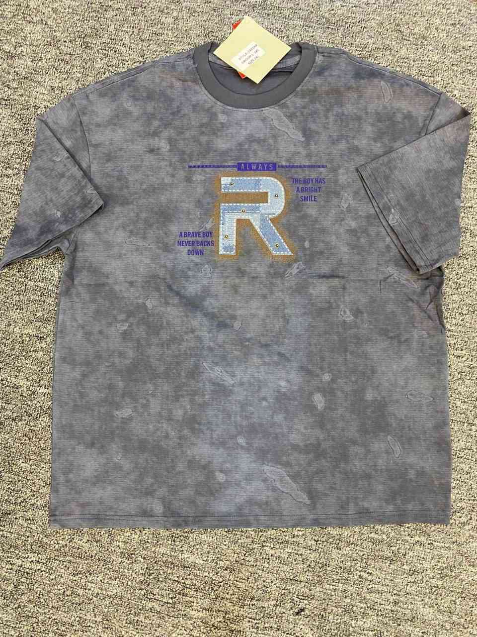 متوفرة ملآبس للبيع 
أسعار مُناسبة جداً للتواصل خآص أدزلك موديلات


**إذا كنت صاحب هذا الإعلان وتريد حذفه لأي سبب، رجاءا أرسل رسالة إلى الدعم الفني**