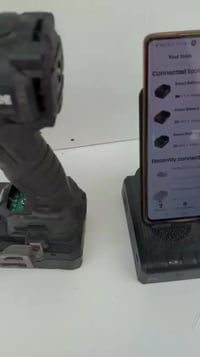 07729943418 الي يفيده يراسلني واتساب. ابيعلك كارتات شغال. 40 مع التوصي...