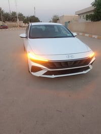 انترا وارد امريكي • ابيض زيرو • ماشيه ٢٠٠٠