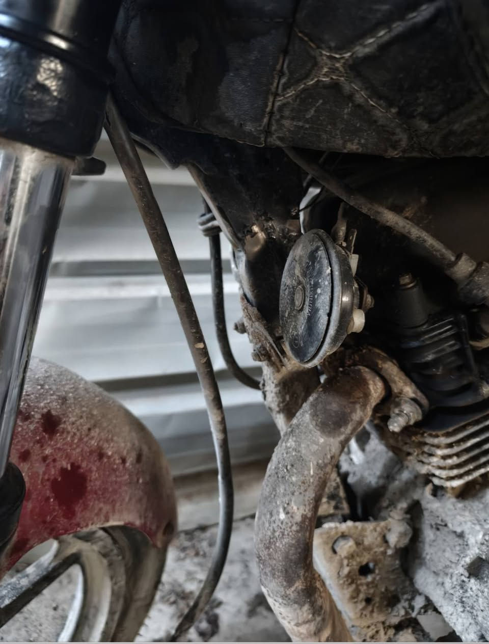 بوكسر ٢٠٢١ بيه حادث بجم ابيع كوم حديد جانت تشتغل و غرسه وره ما سويت حادث ما دير سلف ابيعه على حطته سعر ٤٥٠  عنواني بغداد الدوره السعر ٤٥٠  ***********
