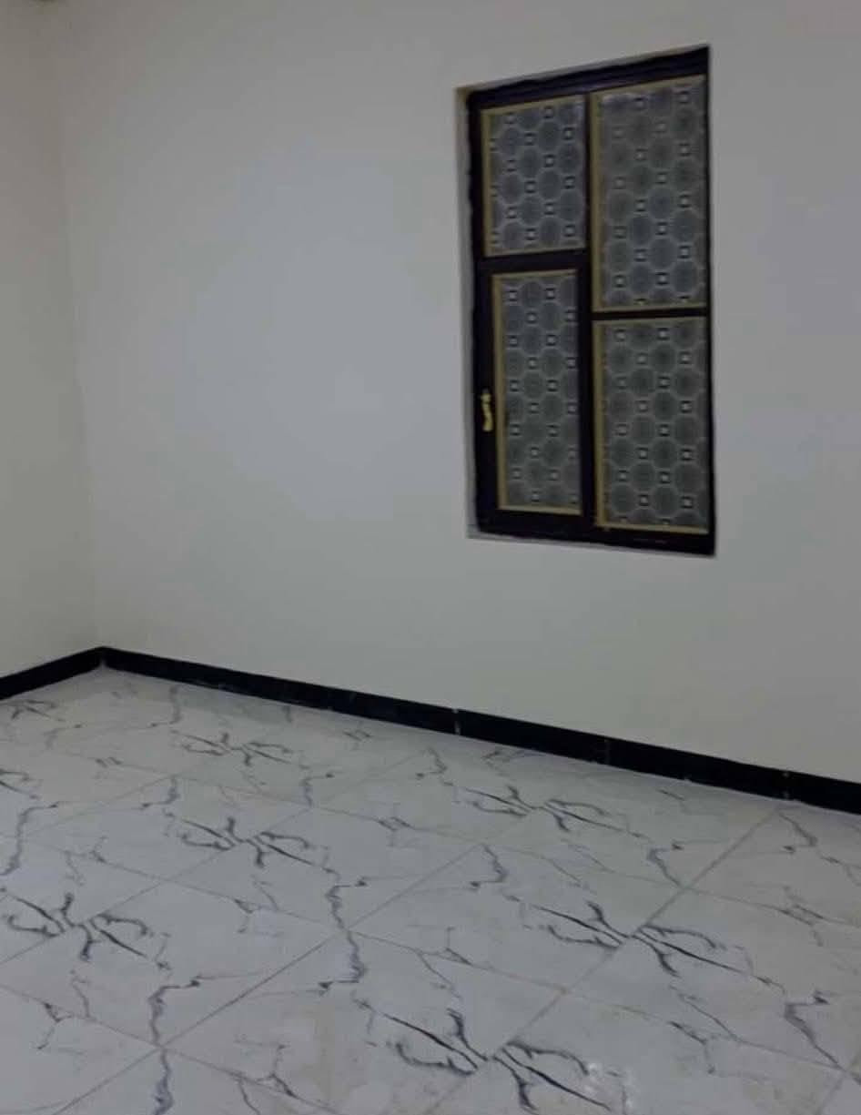 بيت لليجار الجزيره بلفيروزيه شارع 20يتكون من غرفتين وصاله وستقبال ومطبخ وحمام حديث اجاره300قفل قفل  ***********
