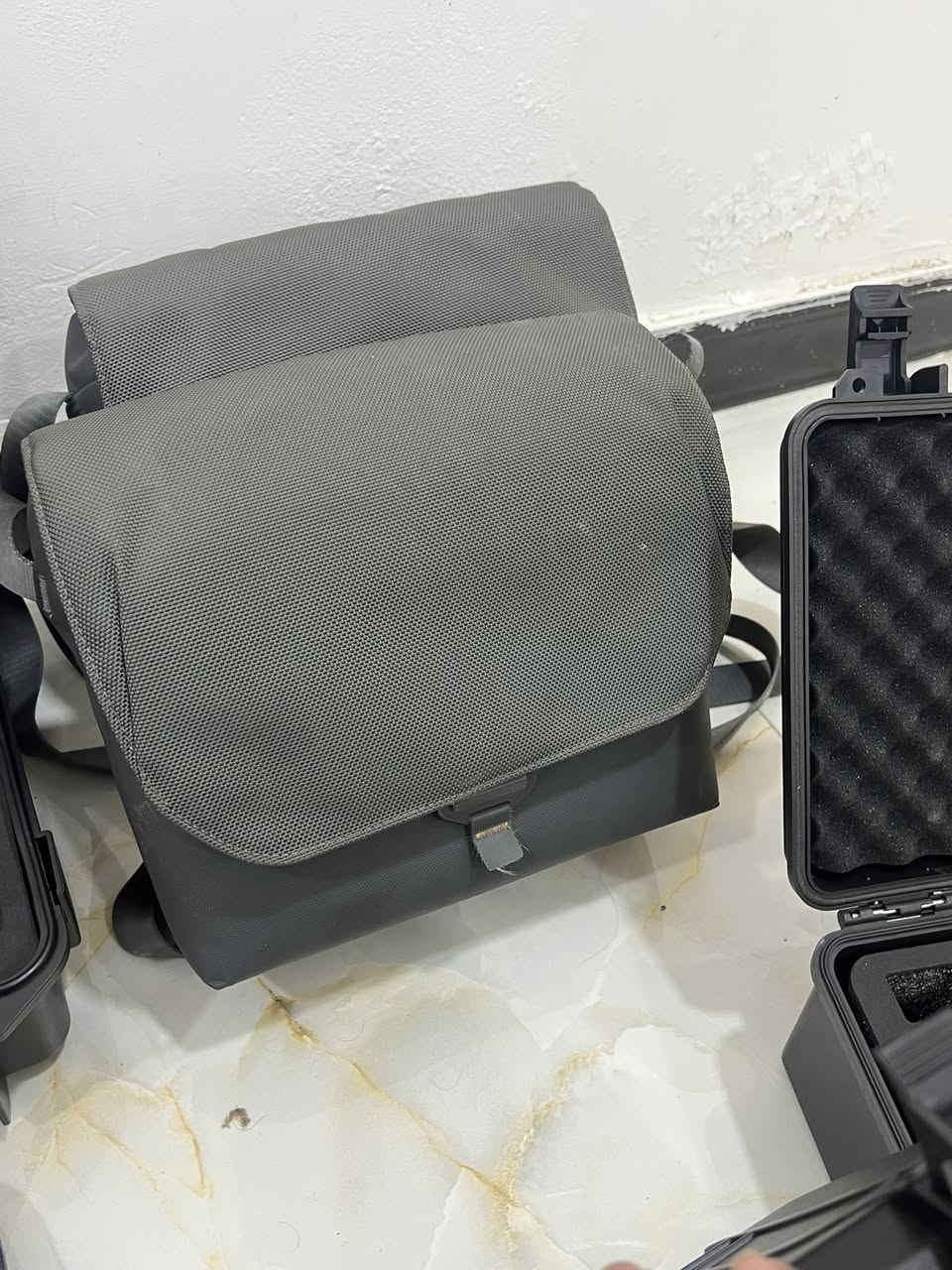 سلام عليكم توفر جميع انواع الجنط dji ولشاومي ولفيمي x8
جلد اصلي 
نايلون مصفح ضد الكسر 
قماش مقسم 
يرهمن _للنيو_مني تو_مني 3-مني 4- اير 3-اير ثري س


**إذا كنت صاحب هذا الإعلان وتريد حذفه لأي سبب، رجاءا أرسل رسالة إلى الدعم الفني**