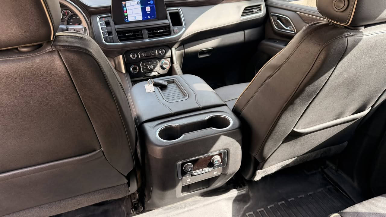 السلام عليكم  تاهو بوليسي 2024 ماشيه 3000 ثلاث الاف زيرو بيهه بارد بالجاملغ الخلفي وطرف الجنطه بلا صبغ داخله كتاب شهداء 
الغرفه مالتهه مبدله جلد منفصل مع صور الحادث مرفقه 
رقم الشاصي   1GBSCLED8RR234798
حجم المحرك 5300 
التواصل ***********
