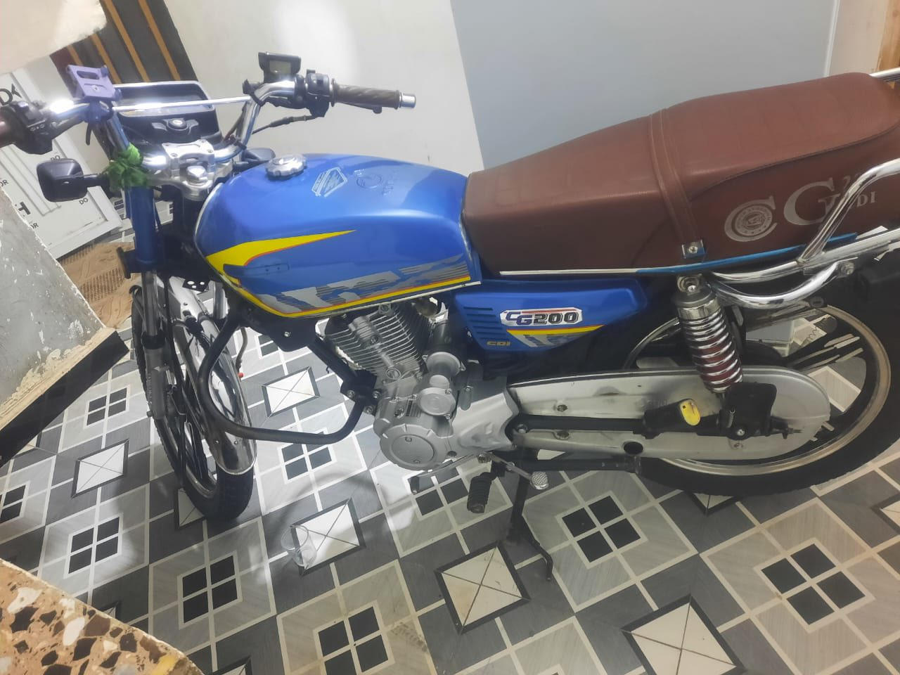 إيراني سونك للبيع موديل 24 تشغيل عن بعد نضافه100/100 السعر 650 وبيه مجال ***********
