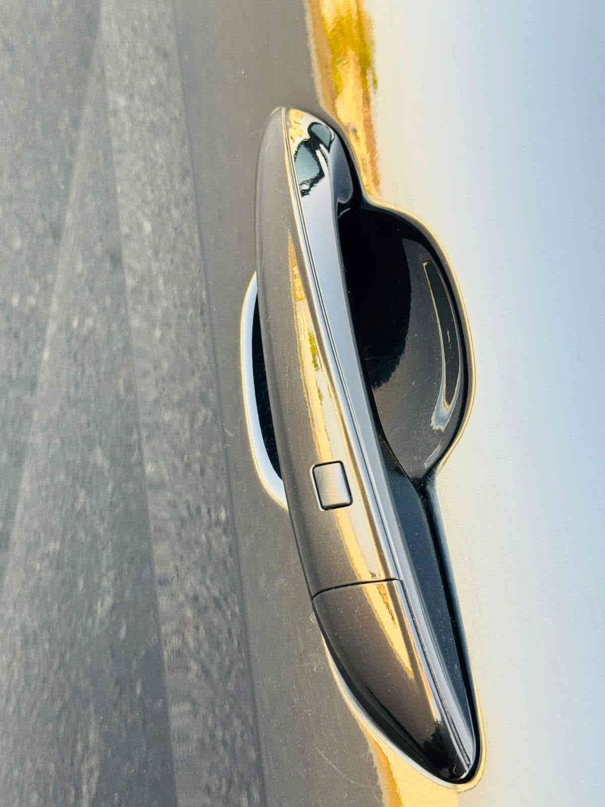 🔥النترا امريكي HYUNDAI ELANTRA 2022 🔥

ضررها ربع جاملغ وطرف بنيد   بدون دواخل

بدون ايرباك 💯

محرك ٢٠٠٠ دوش

مواصفات 👇
بصمة
ابواب بصمة
تشغيل عن بعد
لايتات ليد LED
ويل كب 
شاشة كبير
كاميرا
رادار امامي
رادار جانبي
تحديد السرعة
تحديد المسار
تحكم ستيرن
نظام سبورت
نظام ايكو مكاني بغداد كرخ سعرها 146
مجال بسيط. ***********
