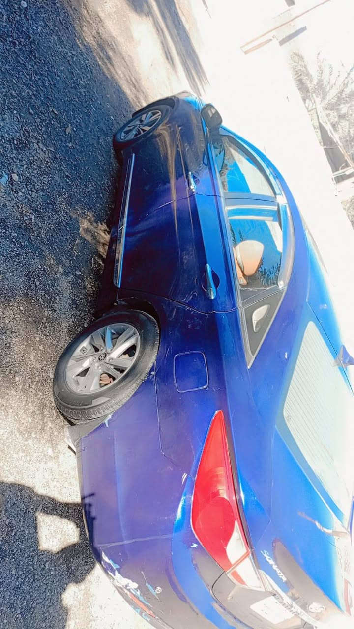 سلام عليكم سوناتا للبيع موديل 2011 امريكيه بيها صبغات سياره مكفوله من ضربه كير مكينه تبريد رقم بغداد ال 28 تحويل ثاني يوم السياره 95وبيها مجال مكان السياره بابل الهاشميه لاستفسار رقم الهاتف ***********
