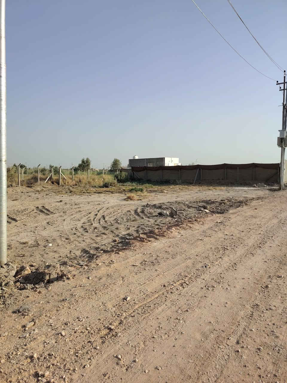 أرض زراعية للبيع مساحة ٥٥٠ متر في طريق دغارة ديوانية مقابل مطعم واثق. السعر ٢٧.. واتساب ***********
