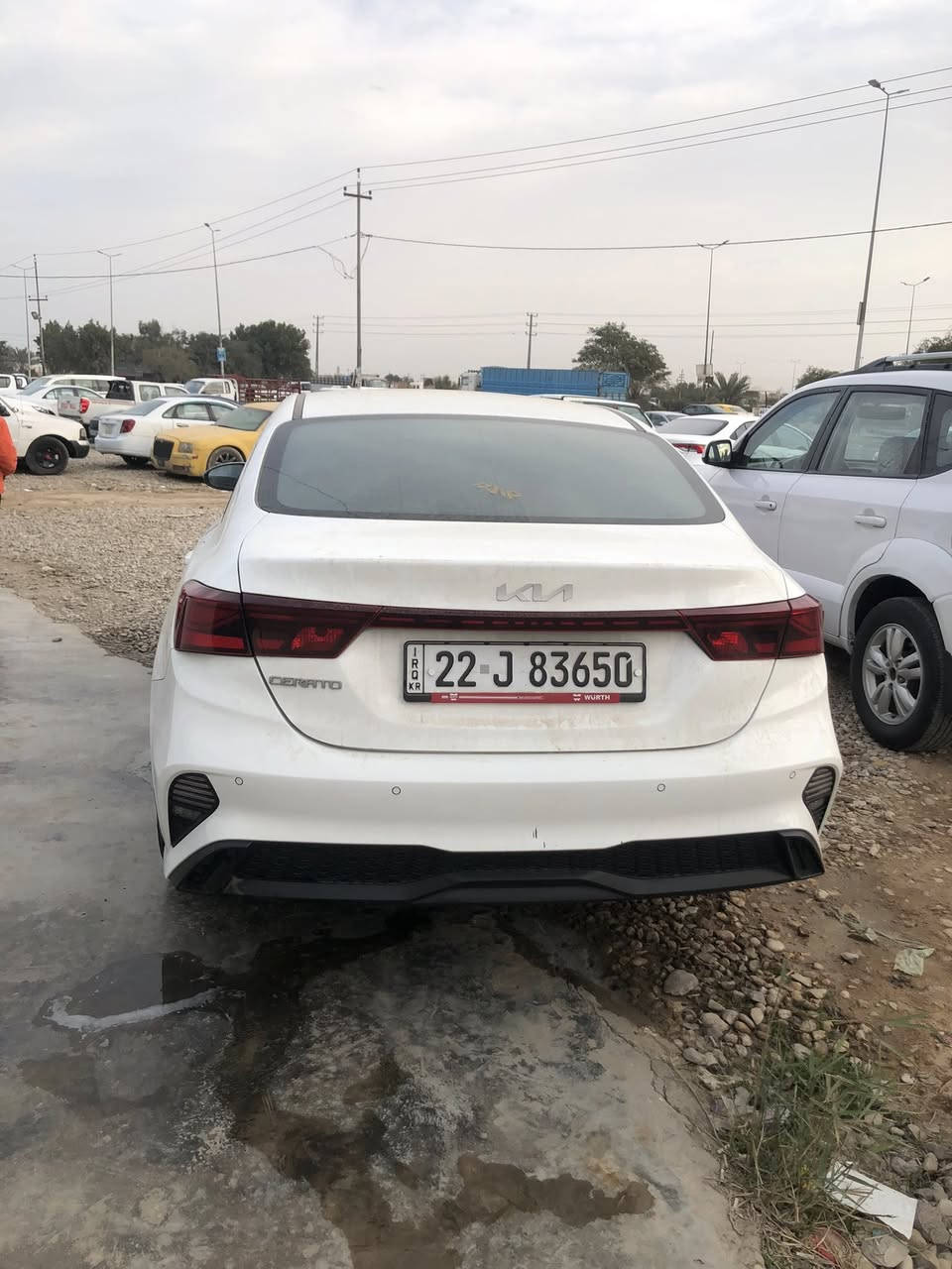 سلام عليكم كيه سيراتو موديل 2024 سياره مكفوله من ضربه وتبديل وصبغ مواصفات سيار نص فول ماشيه 99حقيقي مكينته سيار 1600 مكان سياره واسط عزيزيه ***********
