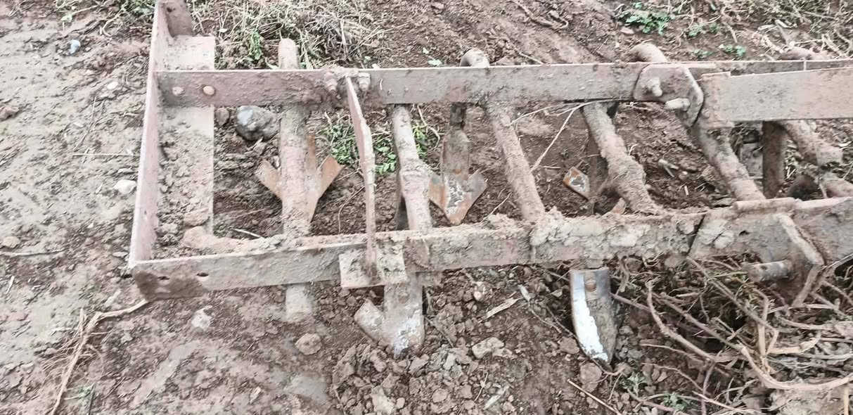 السلام عليكم خرماشه ودسك 10صاج ومرازه للبيع الاستفسار ع رقم ***********
