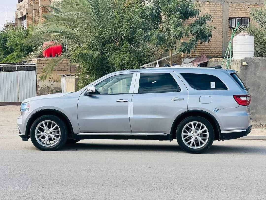 سلام عليكم سياره دوج دورنكو موديل 16 سياره وارد امريكي سياره مكينه وكير مكفولات سياره خير من الله سياره ستخدام شخصي سعره 190 وبيها مجال رقم الهاتف ***********
