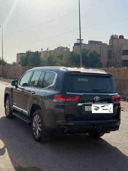 السلام عليكم للبيع لاندكروز 2024vx مكفوله كفاله 
ماشيه 26 حقيقي مخلفه رقم بغداد تحويل ثاني يوم 
العنوان بغداد زعفرانيه *********** حسن المعموري
