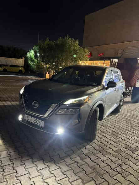 السلام عليكم 
نيسان روج موديل 2021 
رقم بغداد جديد 
محرك 2500 / 4 سلندر المرغوب 
بدون دبل اكسل 
حجز بيئة بلادي 
حادثة دعامية جاملغ فقط حادثة ب منشور 
صبغ جامغ و  بنيد رش فقط بسبب شخوط 
صخة بسيطة ب براكيد ايسر 
ارباك ستيرن فقط راجع سستم شركة
باقي سيارة مكفولة من بارد وشخوط وتكحيل 
كير مكفول 
محرك مبدل من شركة  طابوكة اصلي 
ماشية 73 الف 
سيارة ما ناقصة ولا ربع كاملة من كل النواحي 
بطارية جديدة تخم تايرات جديد 
مواصفات  
رادار امامي خلفي وتوقف ذاتي  امامي خلفي 360 درجة بلادي 
نقطة عمياء
اهتزاز ستيرن عند عبر خطوط الشارع بلادي
حساسي امامي خلفي بلادي
شفتات ستيرن 
تحكمات ستيرن 
كامرة خلفية بلادي 
شاشة كبيرة دعم كار بلي بلادي 
داخل لونين مطعم اسود وجوزي 
ستيرن تدفة كشنات تدفة  
تبريد قطعتين 
بصمة وتشغيل عن بعد 
ثلاث مودات ( سبورت ، ايكو ، عادي ) 
كشن نص كهرباء 
لايت زينون بوجكتر زينون  بلادي 
لد خلفي بلادي 
تحديد مسار تحديد سرعة 
الكبر اوتماتيك و عادي 
مانع انزلاق 
بعد بية مواصفات 
 سعرة 184 بية مجال 
مكان بغداد العامرية 
*********** واتساب

